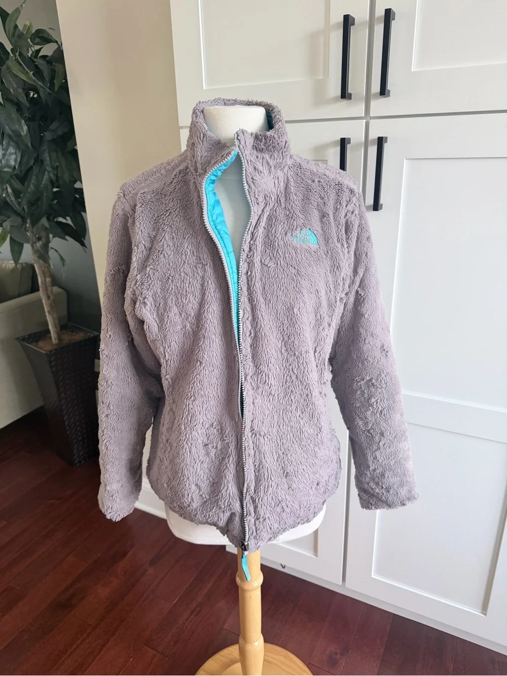 The North Face Girls' Reversible Mossbud Swirl Jacket Bright Blue XL (18)